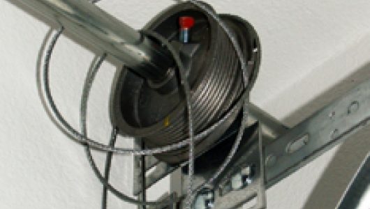 broken-spooled-garage-door-cable